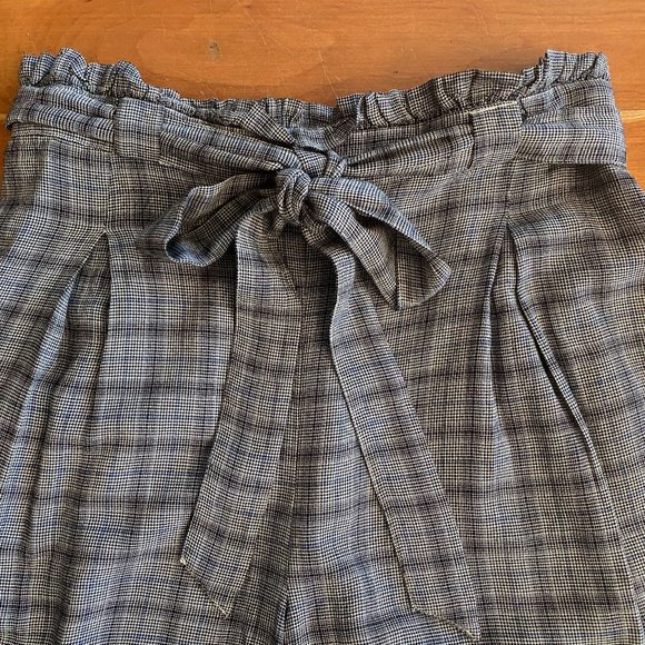 AE AMERICAN EAGLE PLAID WIDE LEG PAPER BAG WAIST PANTS SIZE medium - Picture 3 of 5
